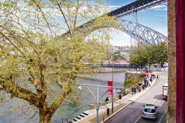 NorteSoul Porto à Vista – 2Bedroom w/ River View gallery image 4