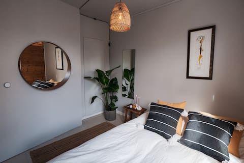 Cozy, Central and Traditional Bergen Apartment