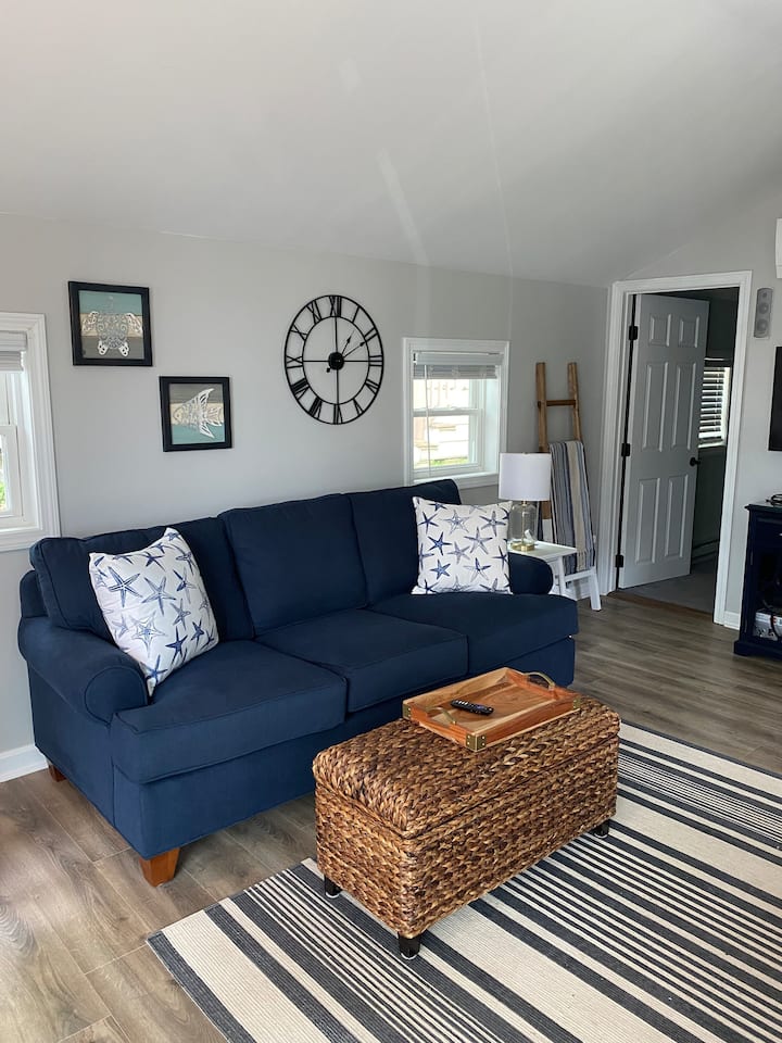 Charming Lake & Mountain Escape. Fantastic Views - Lake Winnipesaukee, NH