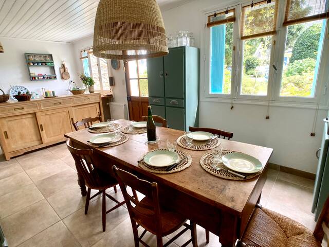 Free D Home Conciergerie BnB managed Airbnb listing 2