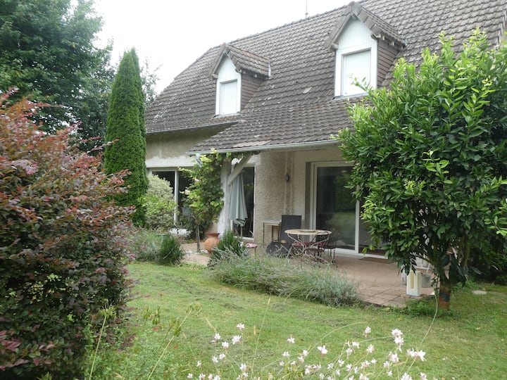 A house close to the given and Pau golf course Houses for Rent in