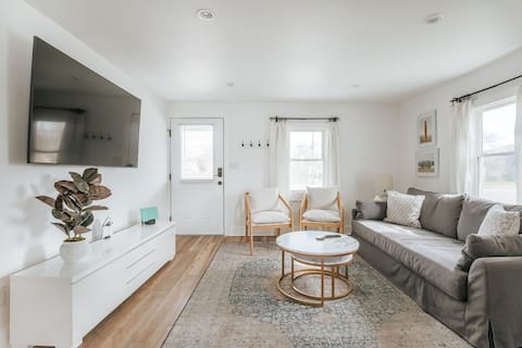 Peach Haven I: Close to beach and park!