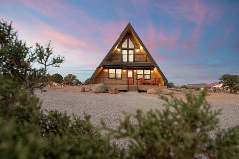 The Pinyon House at Capitol Reef (new HOT TUB!)
