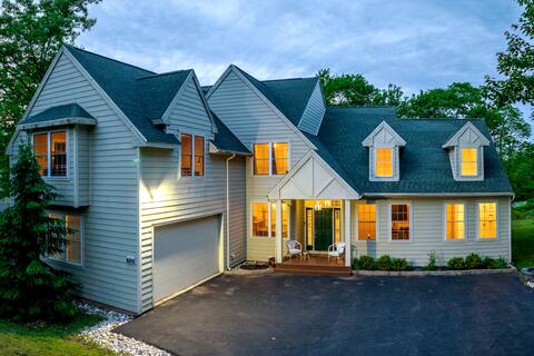 Luxury Poconos  family getaway