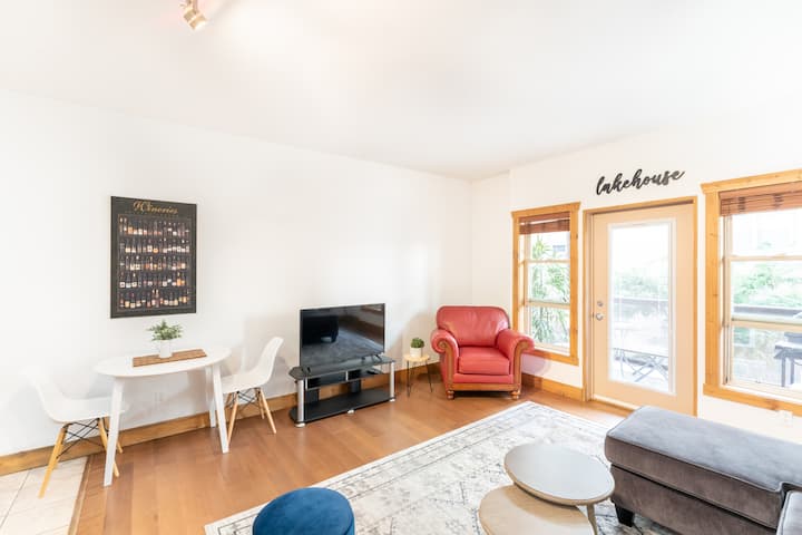 2bd Lakeside Retreat-pool, Beach, Patio - Osoyoos