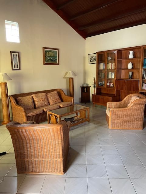 Family home 10 minutes from the Blower Beach