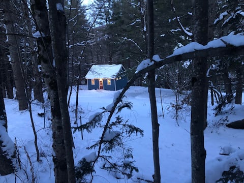 Rivers Rock - a charming cottage in the woods