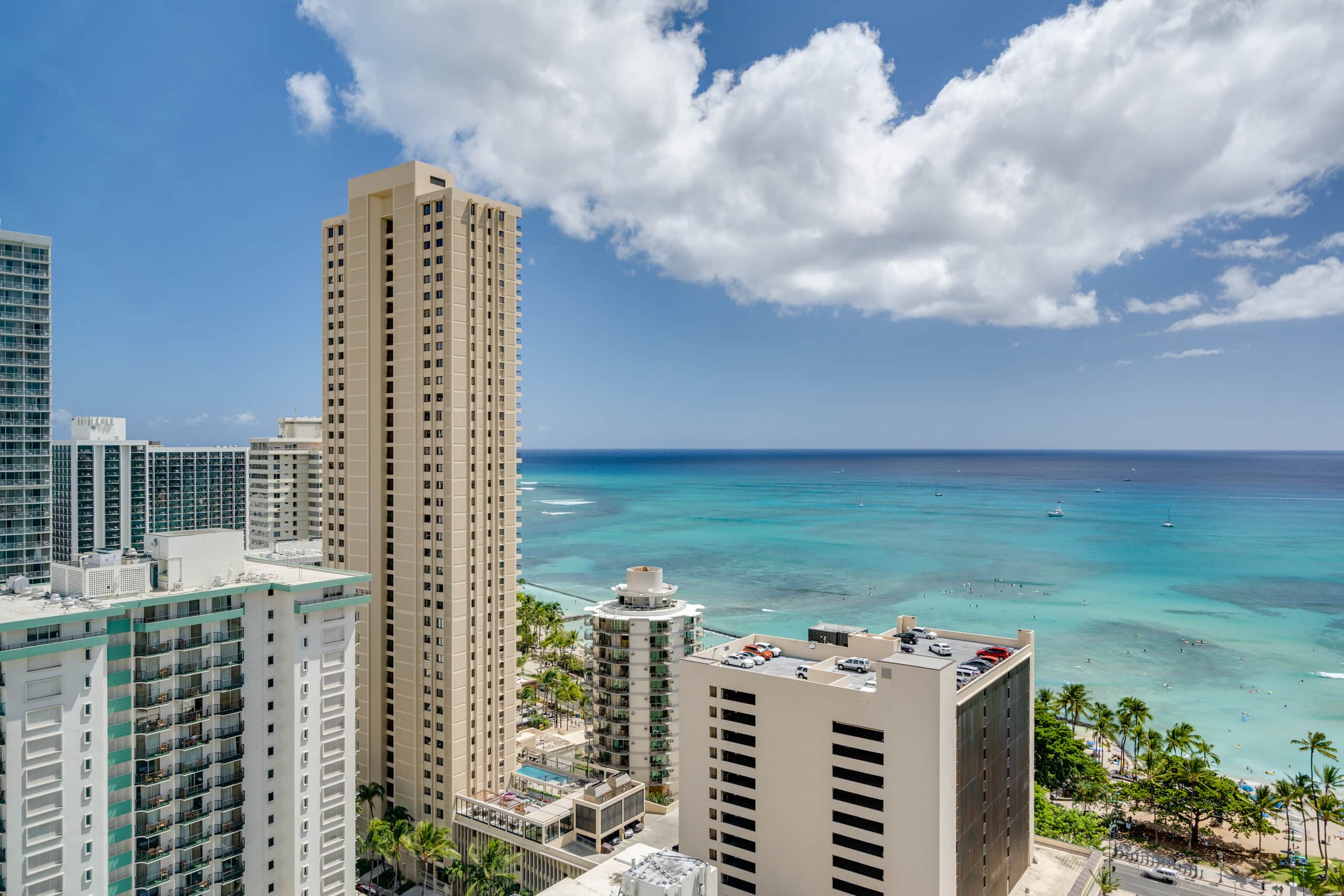 Condo in Honolulu · ★4.59 · 1 bedroom · 2 beds · 1 private bath - Image 38