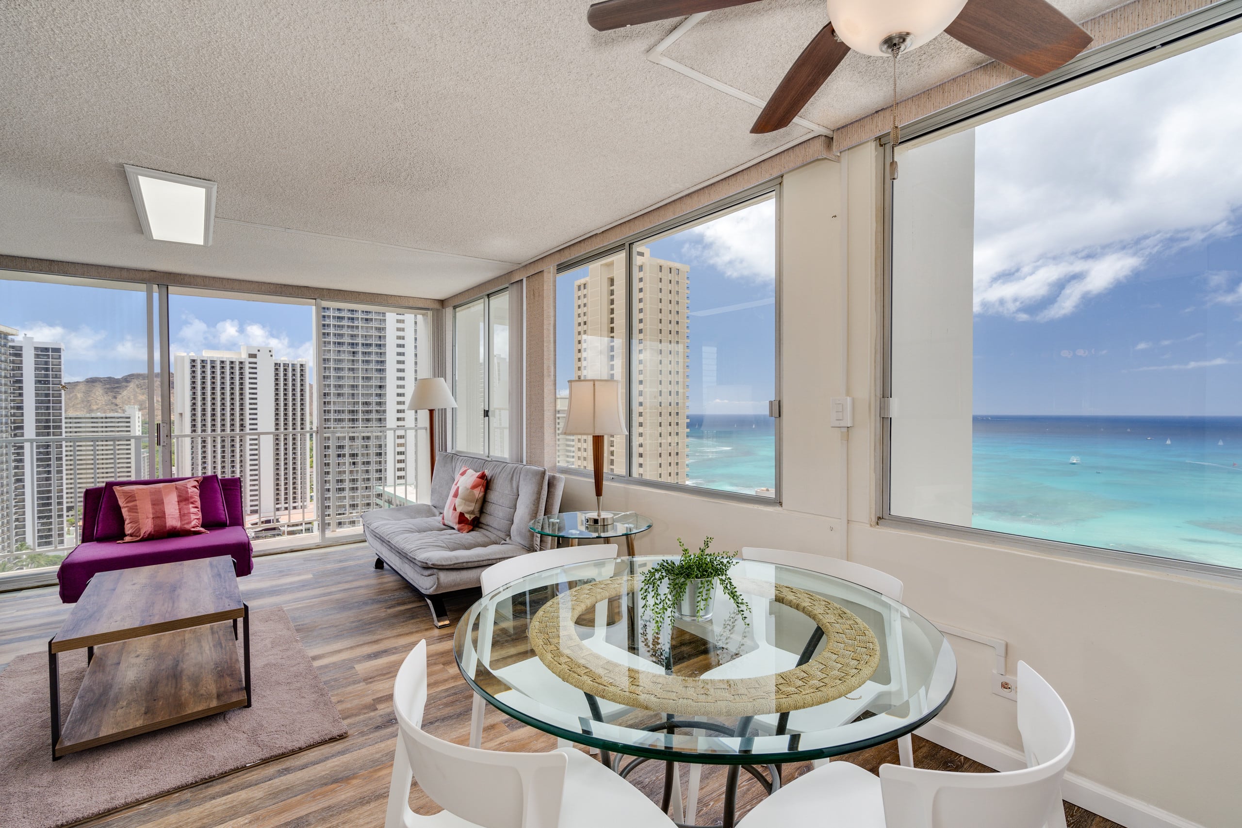 Condo in Honolulu · ★4.59 · 1 bedroom · 2 beds · 1 private bath - Image 1
