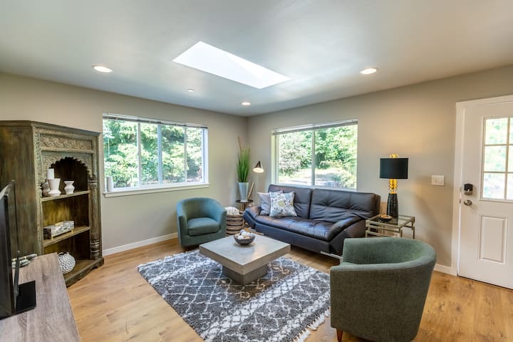 Kirkland Oasis • Private 2br Retreat - Redmond, WA