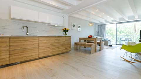 Lütt Oskar | Modern. Spacious. Right by the sea.