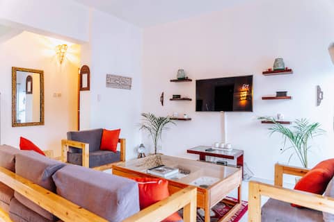 Boutique Stone town  condo-with 2 bedroom & patio