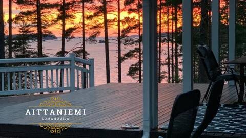 Elegant villa on the shore of Lake Saimaa