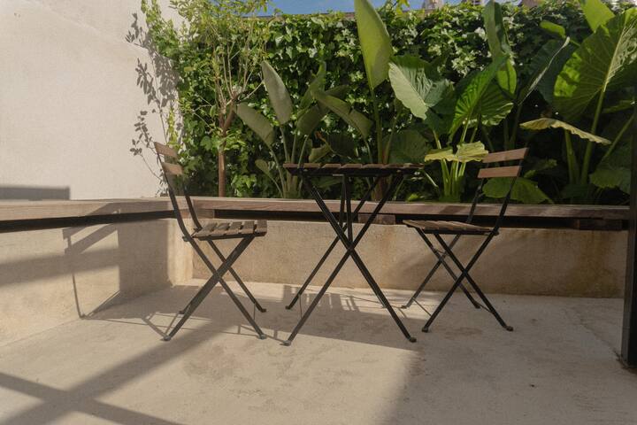 Casa Balsa (balsastudio) Patio, Fireplace & Cinema gallery image 3