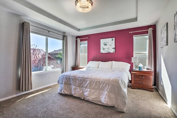 Grande chambre principale avec matelas violet