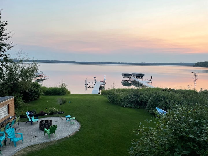 Lake cottage Houses for Rent in Half Moon Bay, Alberta, Canada Airbnb