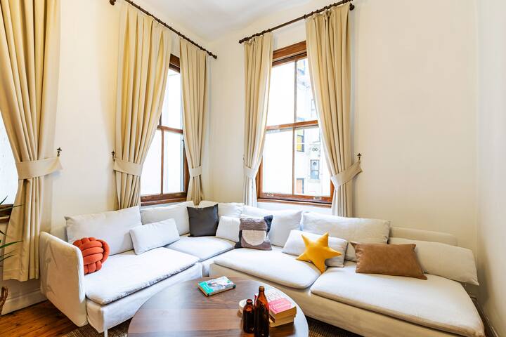 Galata Inn 360° Bosphorus Terrace 1 min to Tower gallery image 2