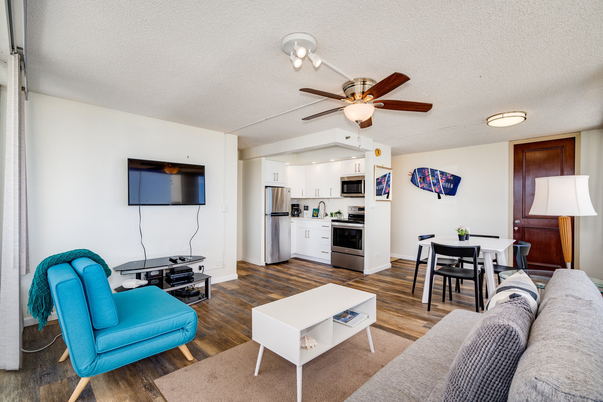 Condo in Honolulu · ★4.66 · 1 bedroom · 2 beds · 1 private bath - Image 3