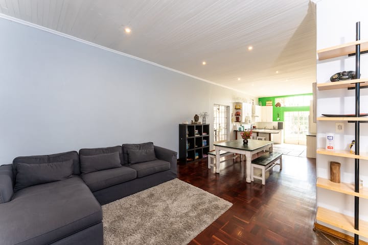 Gorgeous Home Away From Home! - Randburg
