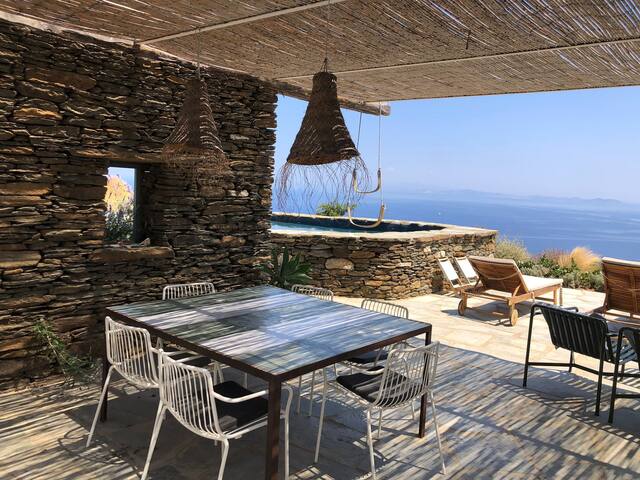 4-BEDROOM CYCLADIC HOUSE WITH POOL gallery image 5