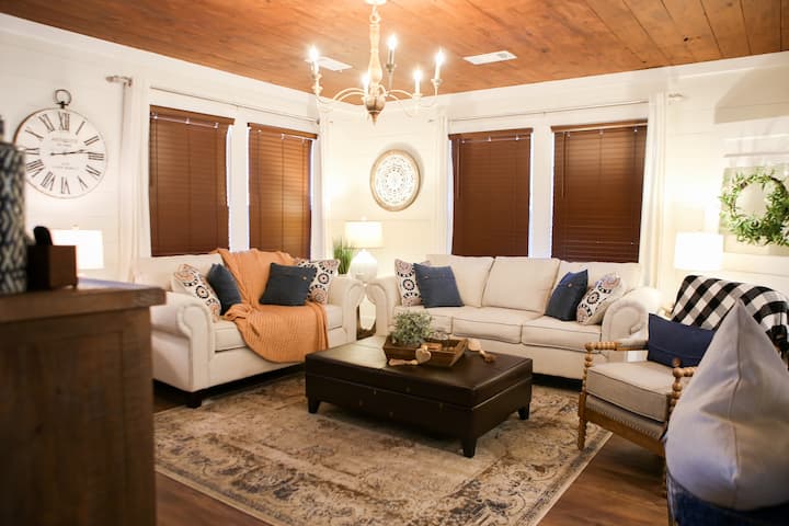 Lolly And Pop’s Place - Brenham, TX
