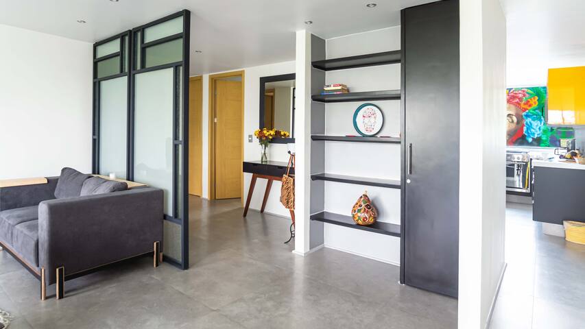 Big, Modern, Bright Condesa Apt. in Front of Park gallery image 5