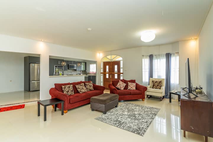 Spacious And Luxury 4 Bedroom Villa In Par'bo Zuid - Paramaribo