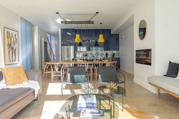 Luxury Home by Greenville Ave, near SMU & Uptown gallery image 4