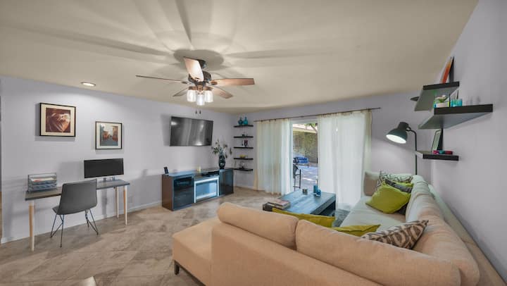 Boutique All-inclusive Arcadia Condo | Poolside - フェニックス, AZ