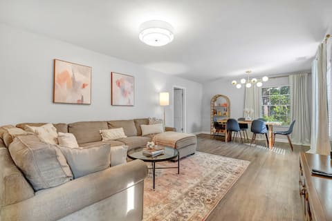 Magnolia Barn (7-8 Bedrooms) Campus/Downtown Area