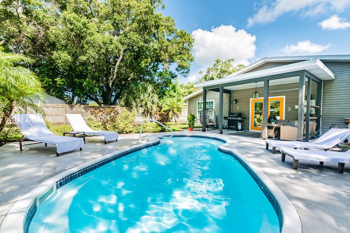 Home W/heated Pool 10 Mins To Clearwater Beach! - Clearwater, FL