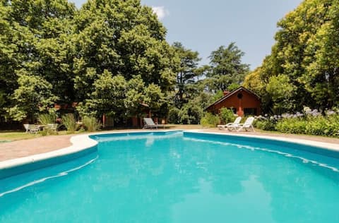 Chacra with pool, field experience, Mercedes