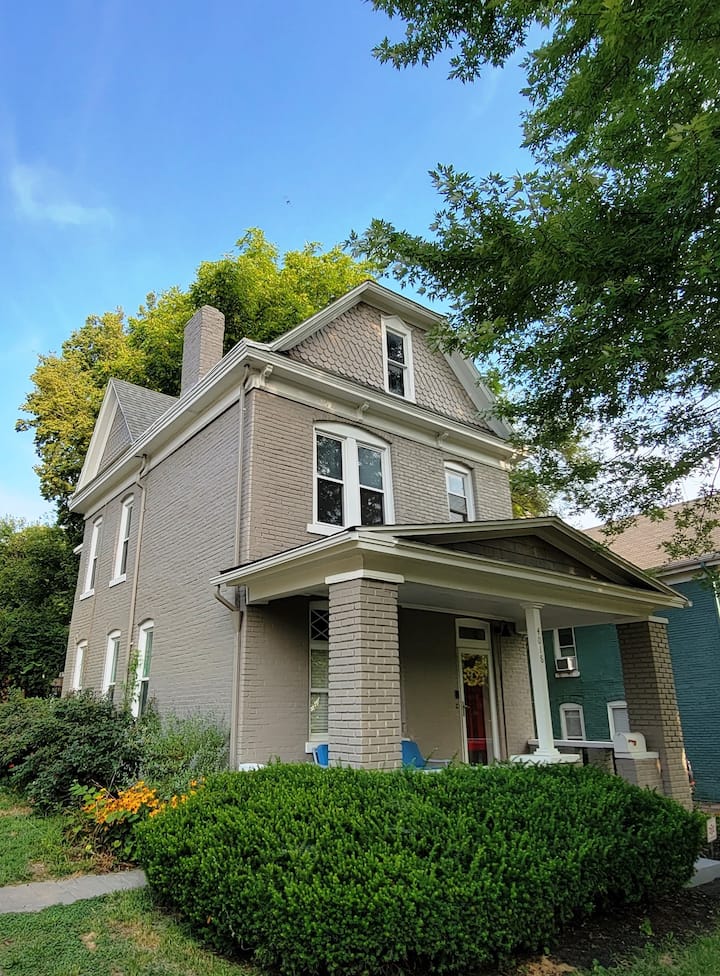 Historic 150 y/o 3bedroom KC house with hot tub. Houses for Rent in