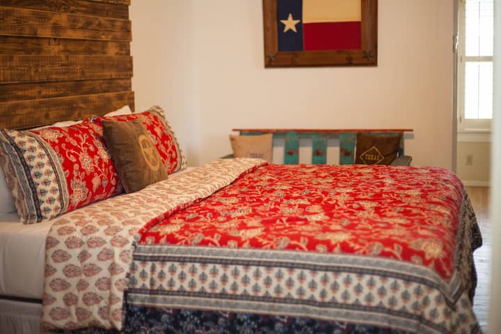 Unteres Kingsize-Doppelbett