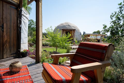 חאג'מאהלHaJ MaHaL Yurt&Dome