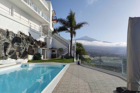 Complete villa. Pure relaxation. Heated pool