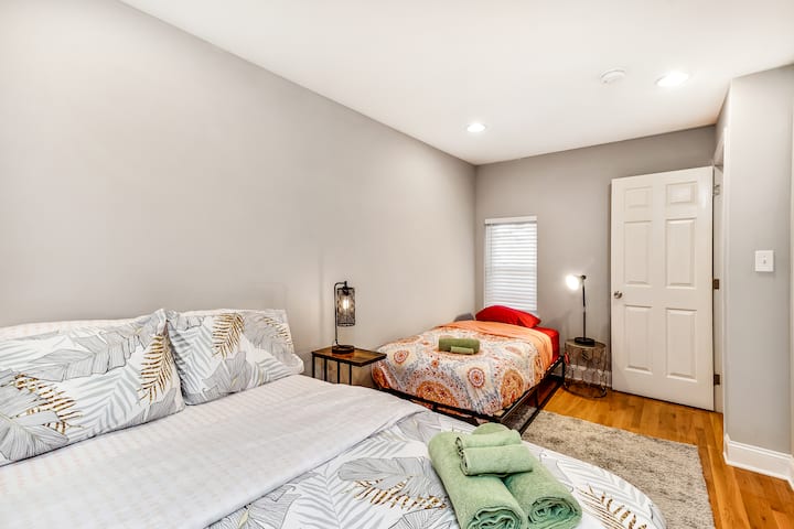 Chumba cha kulala #4 (1 Kamili + 1 Moja)