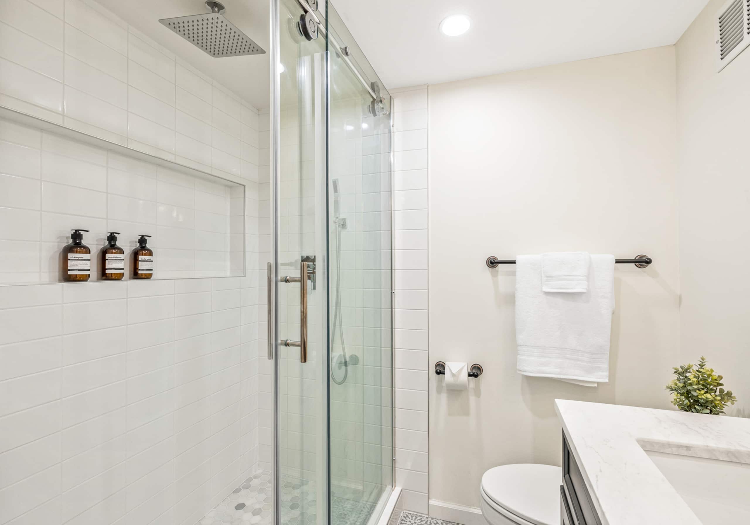 Condo in Kihei · ★4.97 · 2 bedrooms · 4 beds · 2 private baths - Image 16