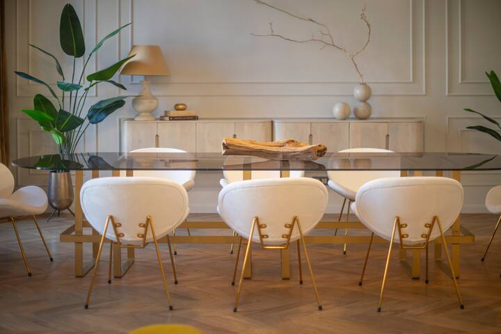 Five Bedroom Deluxe Apartment Paseo de Gracia gallery image 5