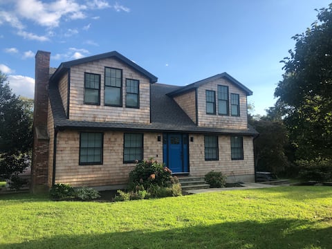 Nonquit Cottage - From Sakonnet Farm & Stays