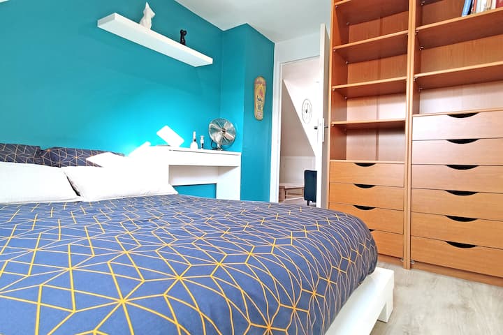 La chambre et ses rangements