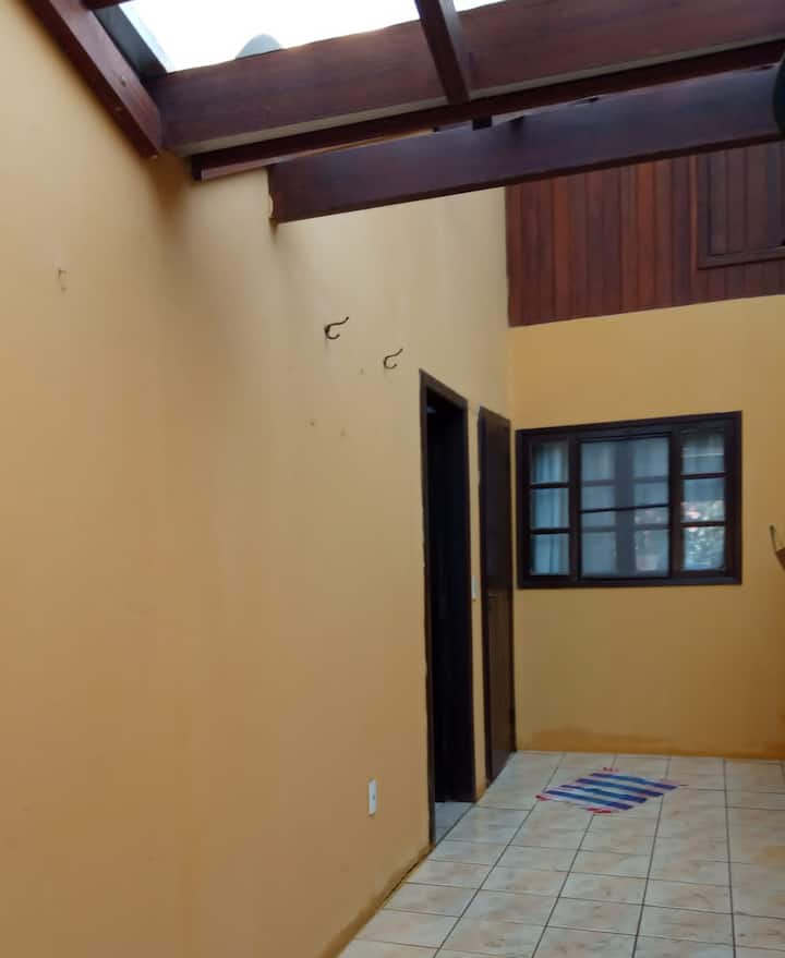 Simple apartment in Praia do Mariscal.