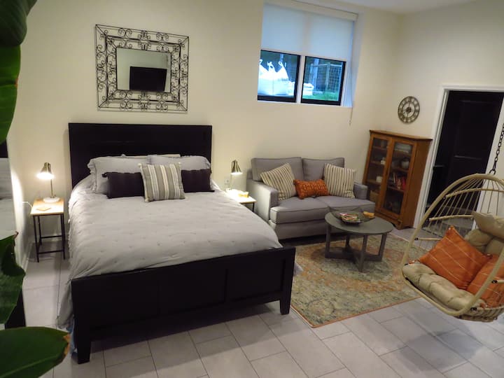 Goat Farm Guest Suite - Georgia
