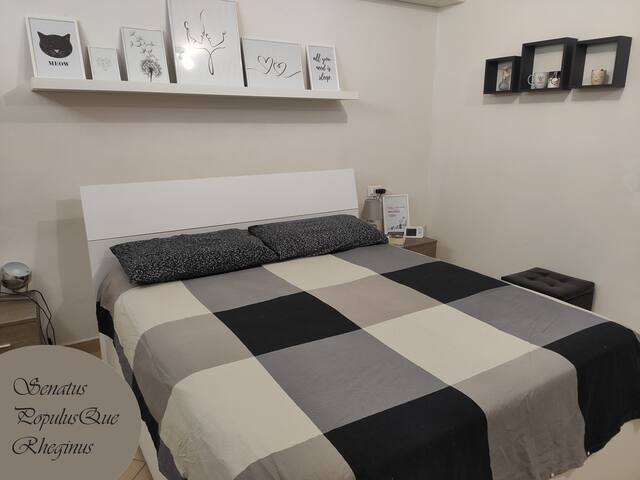 Large house 3 floors. City ‘n sea of Rome. gallery image 2