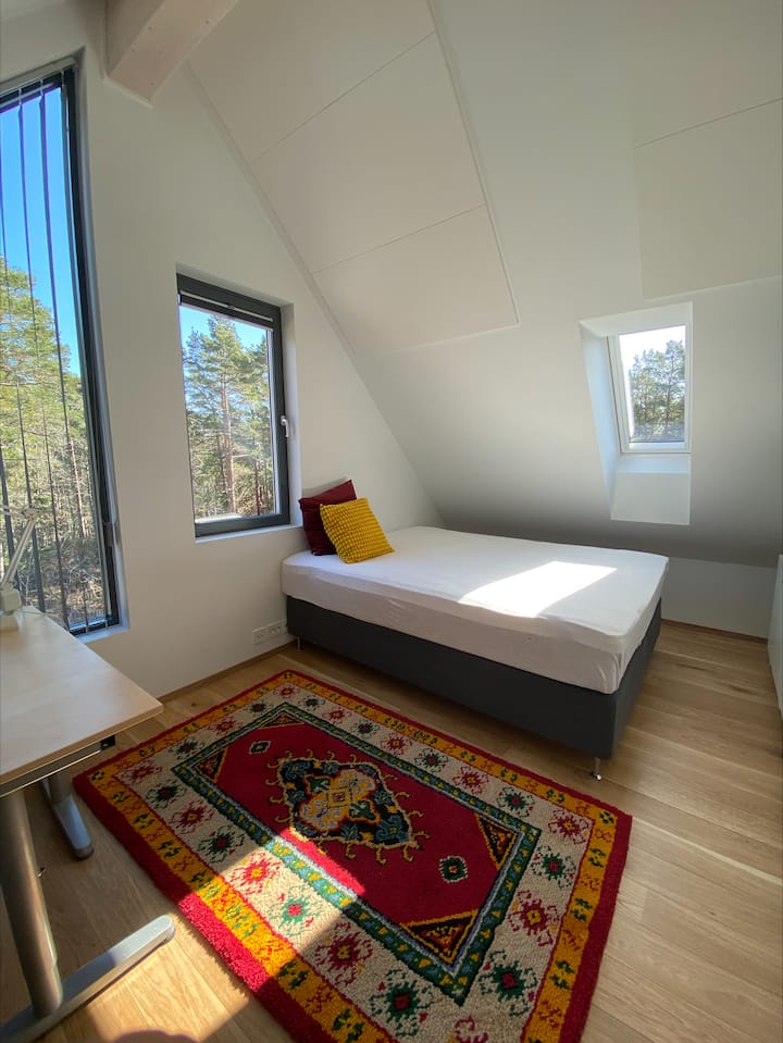 3. korrus, kombineeritud magamistuba ja kontor.