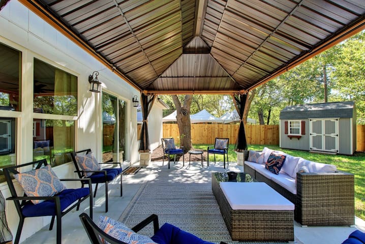 Casa De 🏡Moderno Este😎: Spacious Stylish Digs