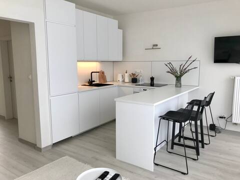 Modern apartment for 6ppl, balcony, mountain view.