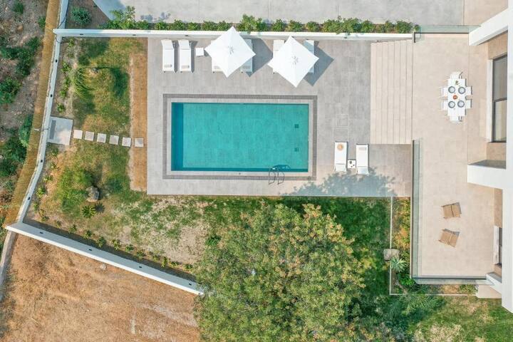 Aurum Villa 2 gallery image 4