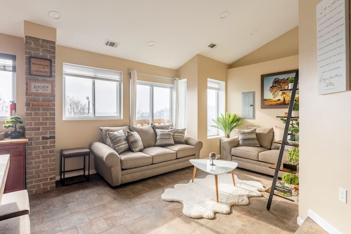 Grace And Chibi managed Airbnb listing 1