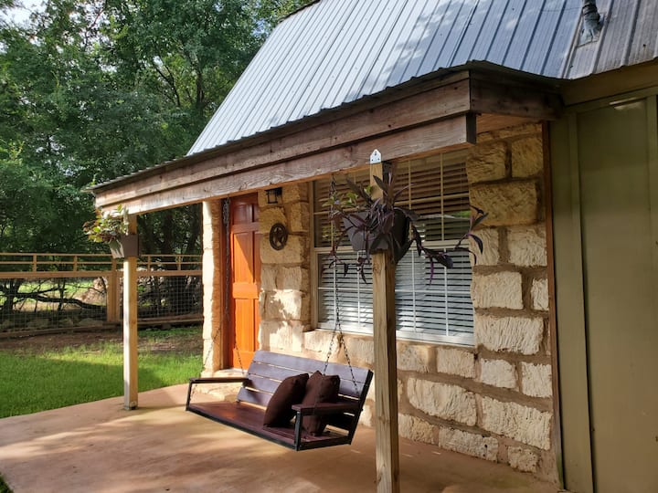 Airbnb converse tx deals